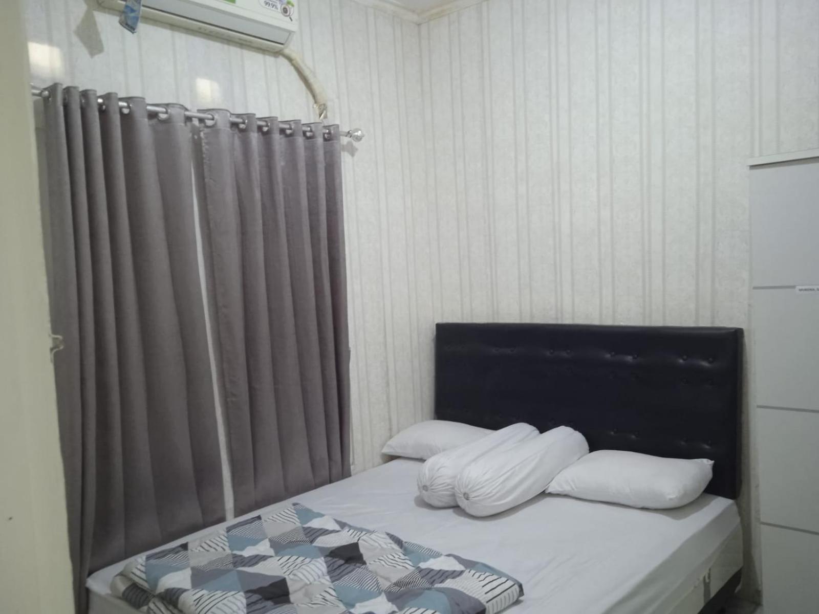 Shifana Homestay Syariah ยอกยาการ์ตา ภายนอก รูปภาพ